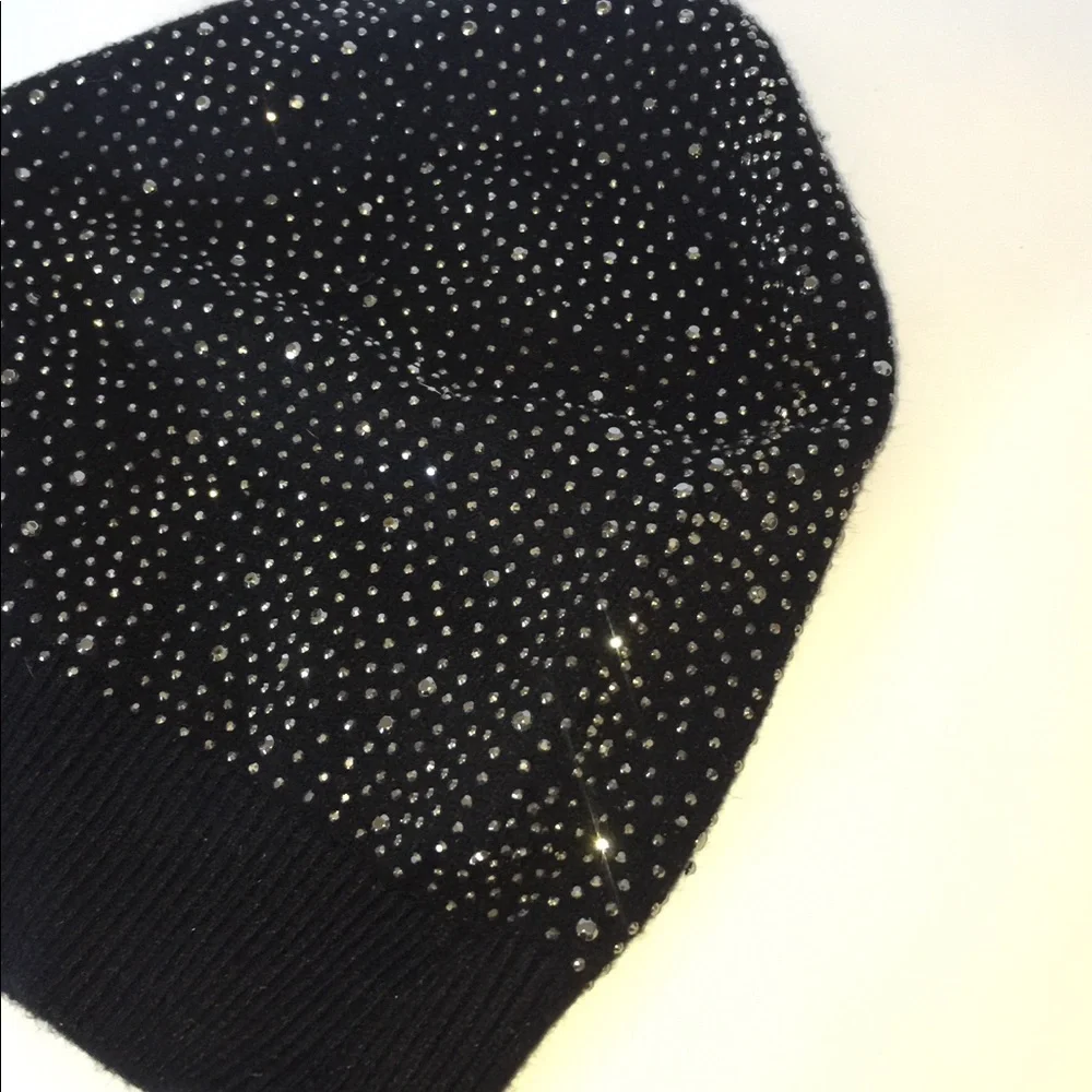 LA FIORENTINA RHINESTONE EMBELLISHED BEANIE BLACK NWOT
